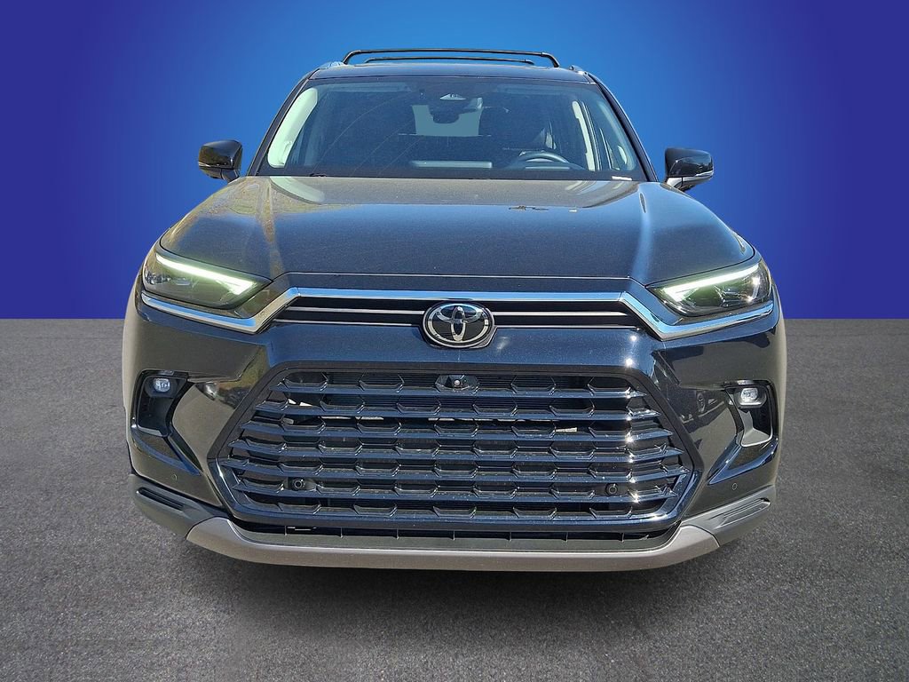 Used 2025 Toyota Grand Highlander AWD image 2