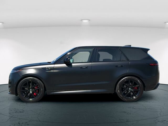 Used 2023 Land Rover Range Rover Sport First Edition AWD/4WD image 3