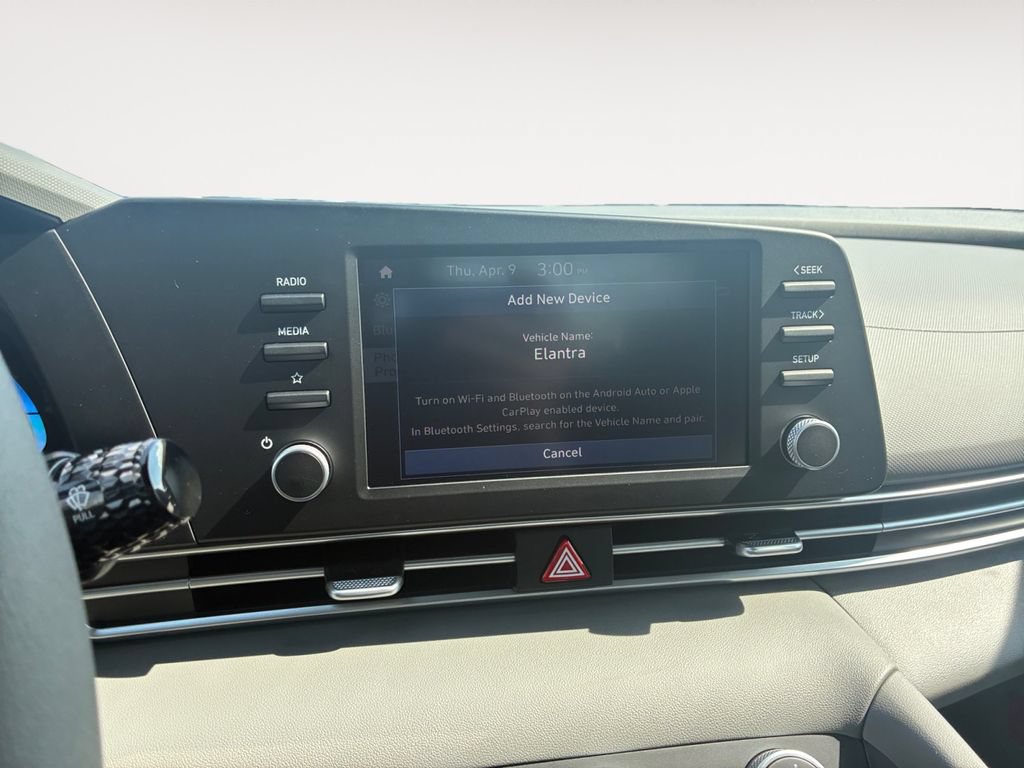 Used 2026 Hyundai Elantra SE FWD image 23