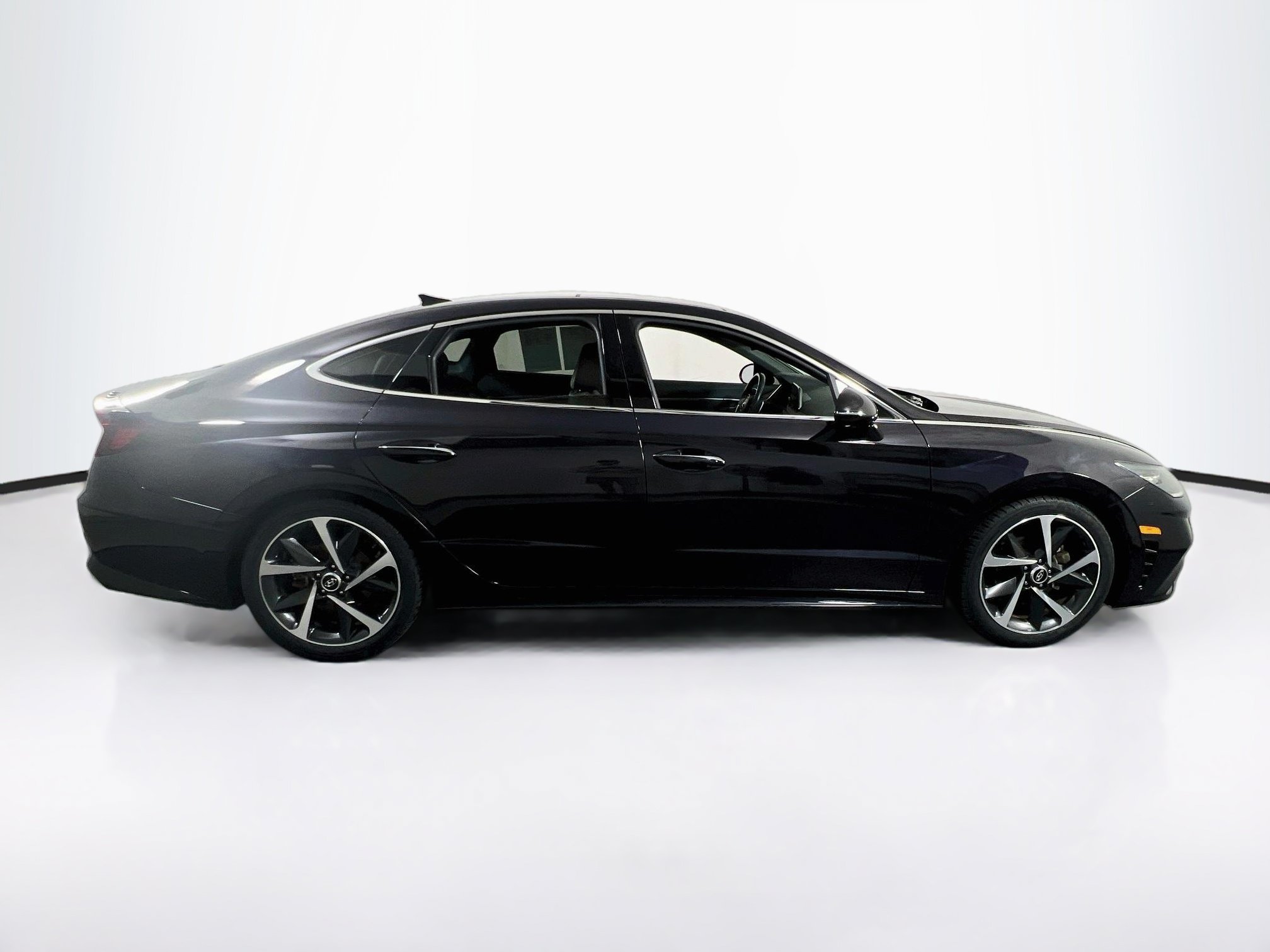 Used 2023 Hyundai Sonata SEL Plus w/ Cargo Package FWD image 4