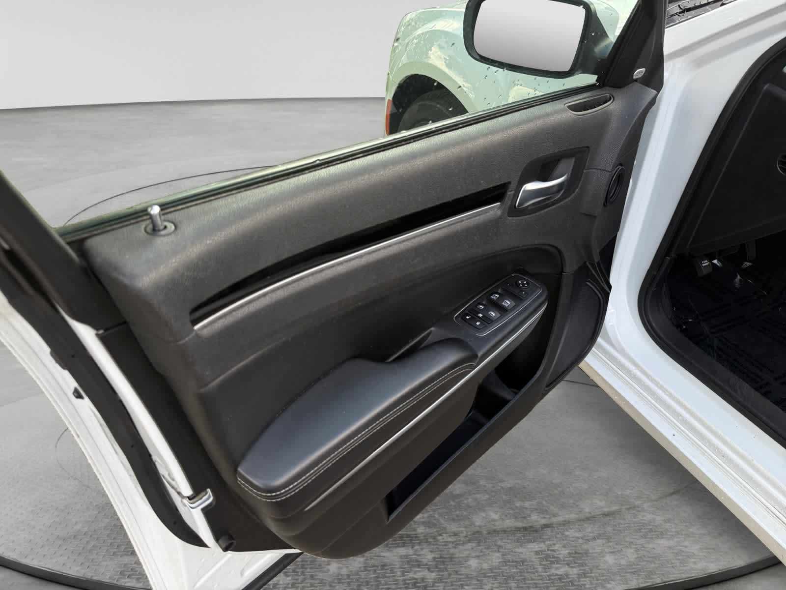 Used 2022 Chrysler 300 S RWD image 10