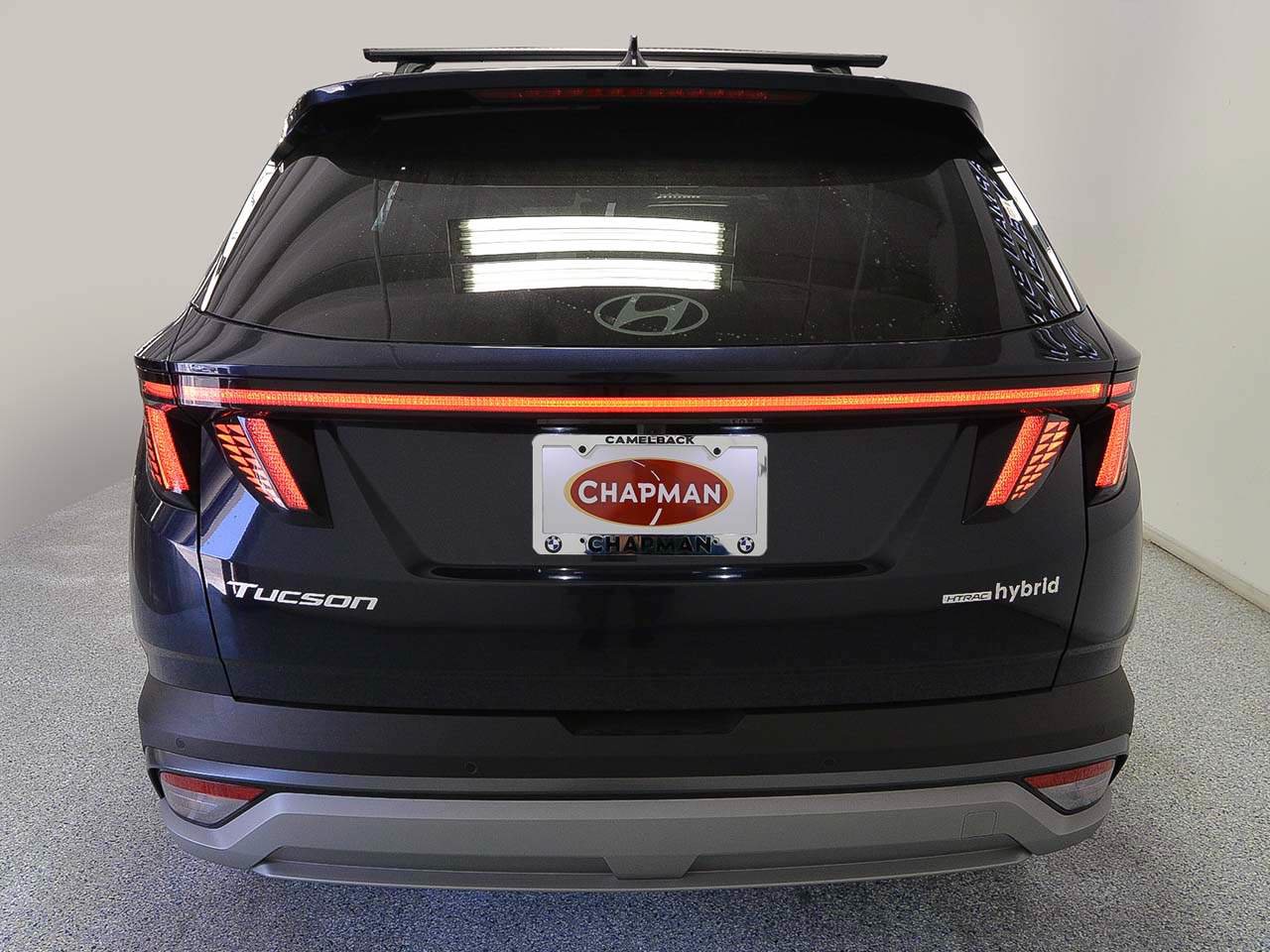 Used 2025 Hyundai Tucson Limited AWD/4WD image 4