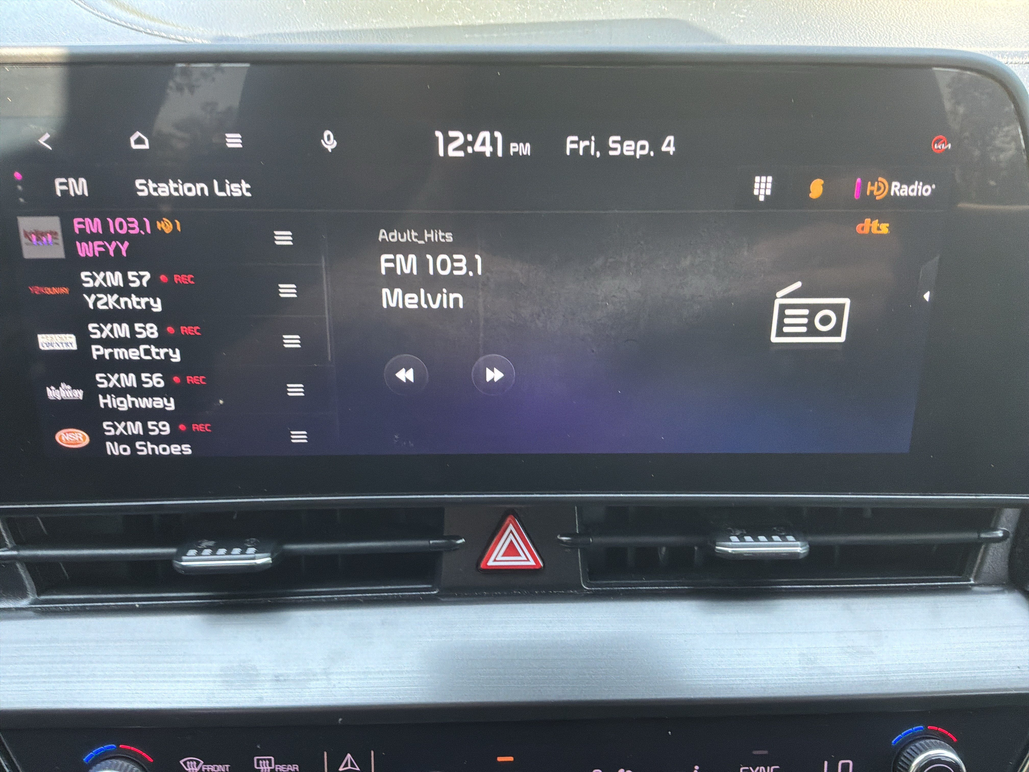 Used 2024 Kia Sportage EX FWD image 23