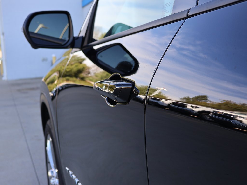 New 2026 Chevrolet Traverse LT w/ Driver Confidence Package image 10