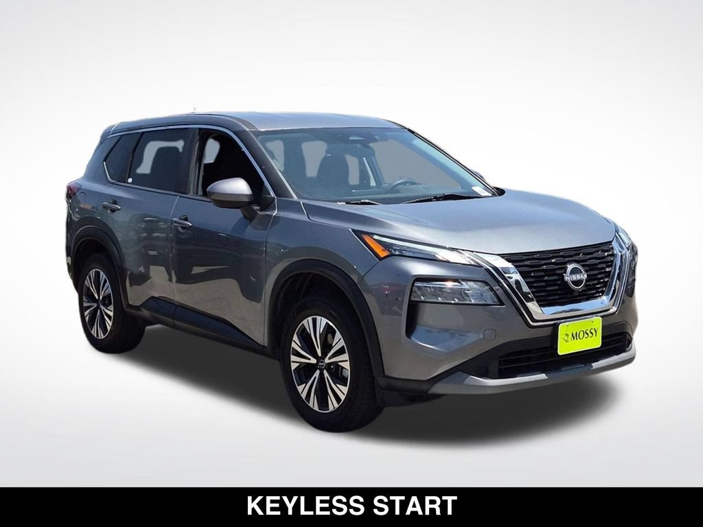 Used 2023 Nissan Rogue SV FWD image 2