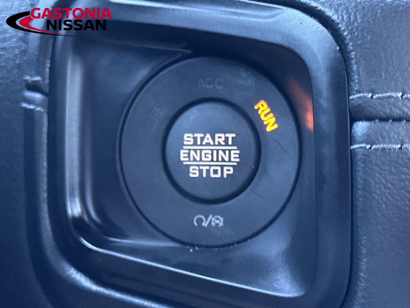 Used 2024 Jeep Wrangler Unlimited Sahara w/ Technology Group image 11