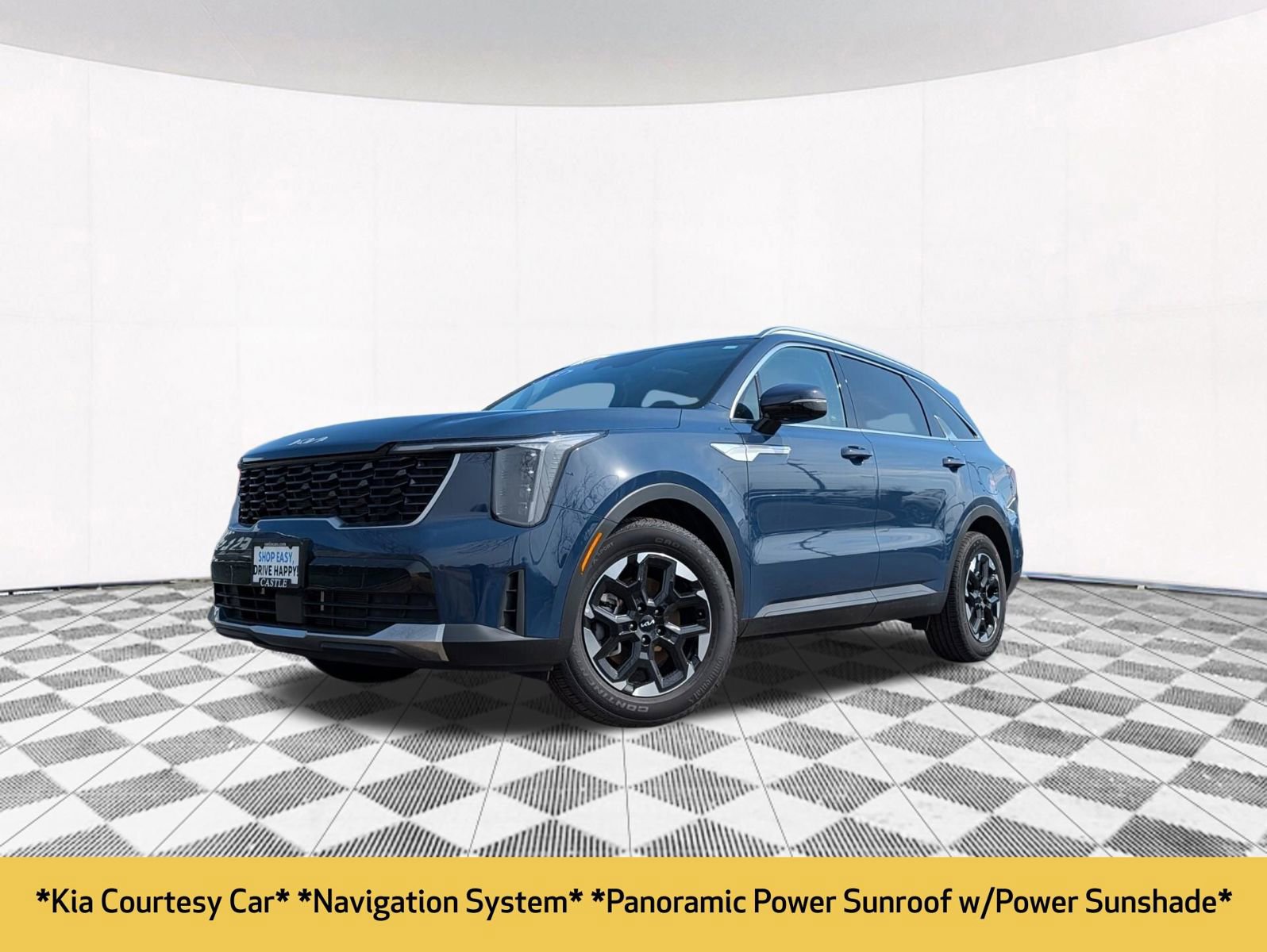 Used 2025 Kia Sorento S w/ Panoramic Sunroof Package image 2