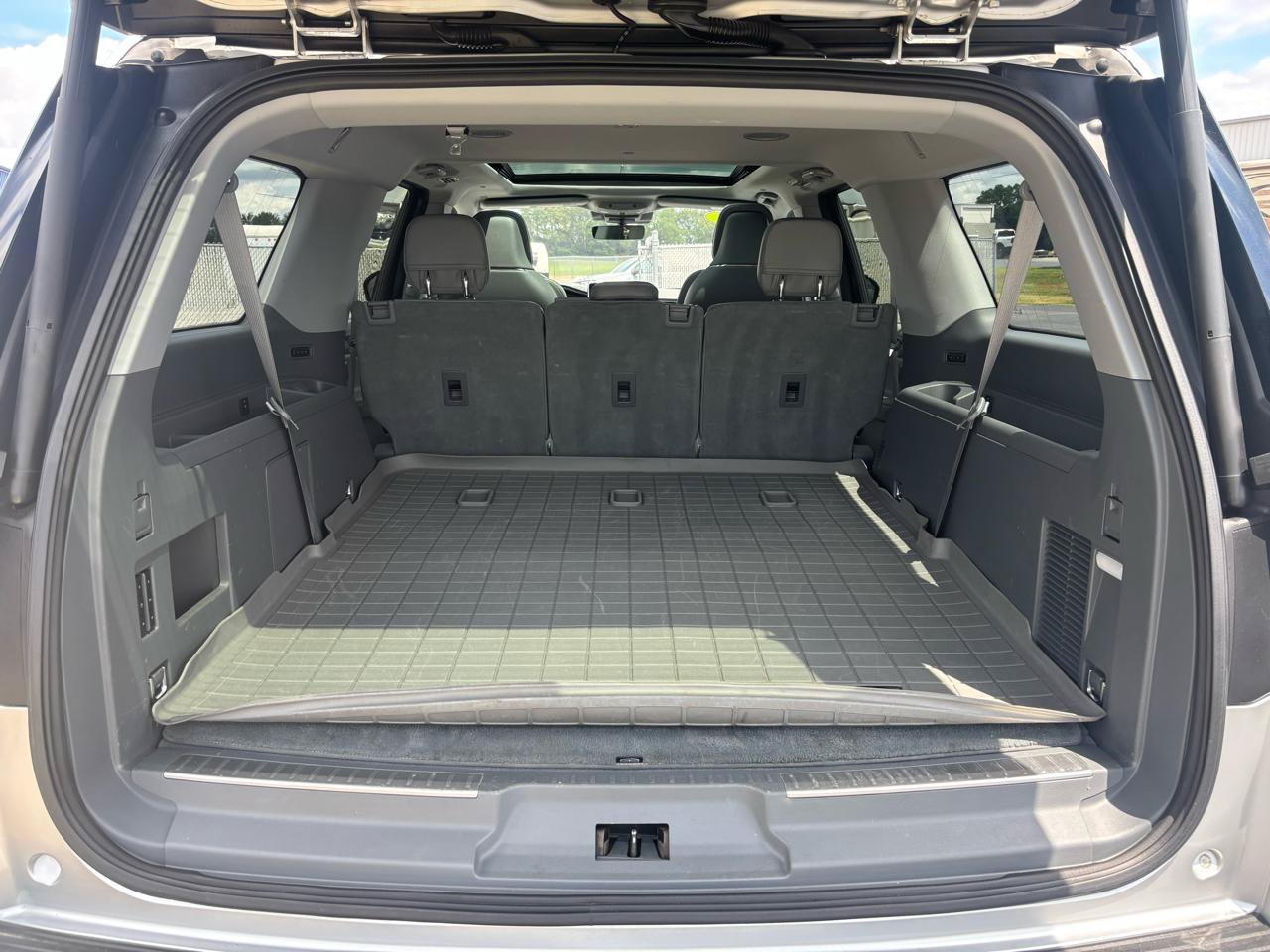 Used 2018 Lincoln Navigator L Reserve w/ Technology Package AWD/4WD image 13