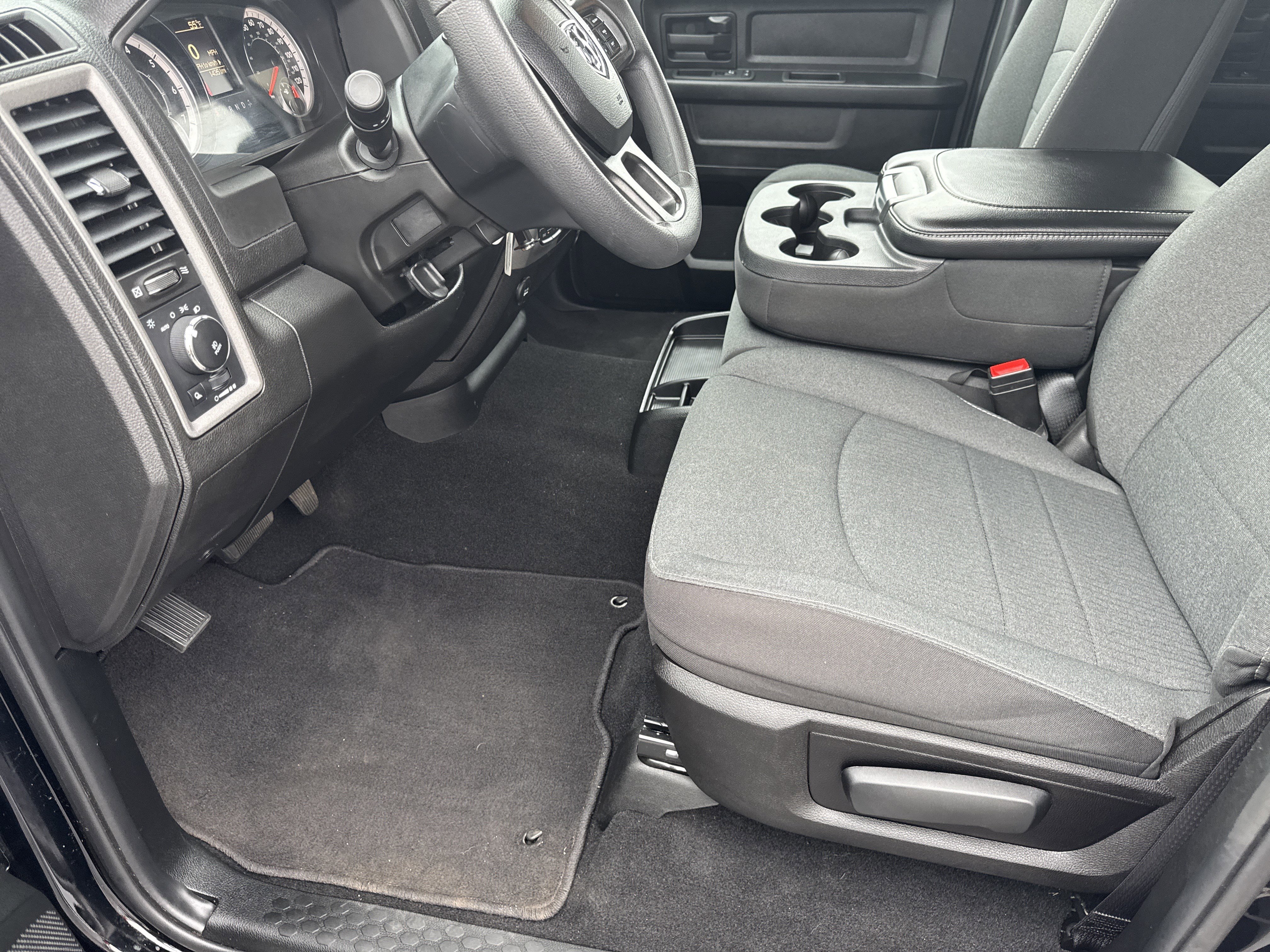 Used 2024 RAM 1500 Tradesman w/ Tradesman SXT Package image 9