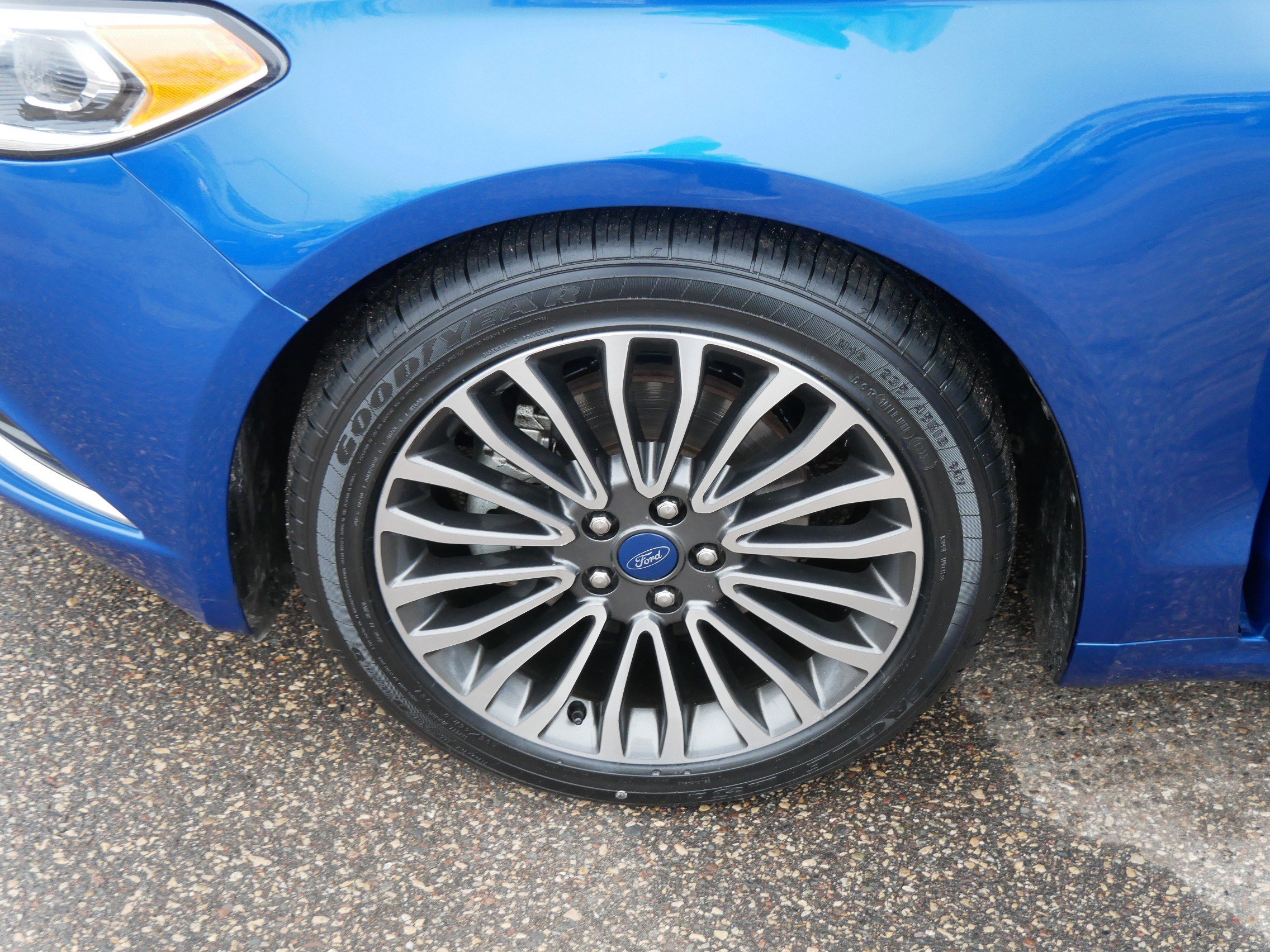 Certified 2018 Ford Fusion SE w/ Fusion SE Technology Package image 15