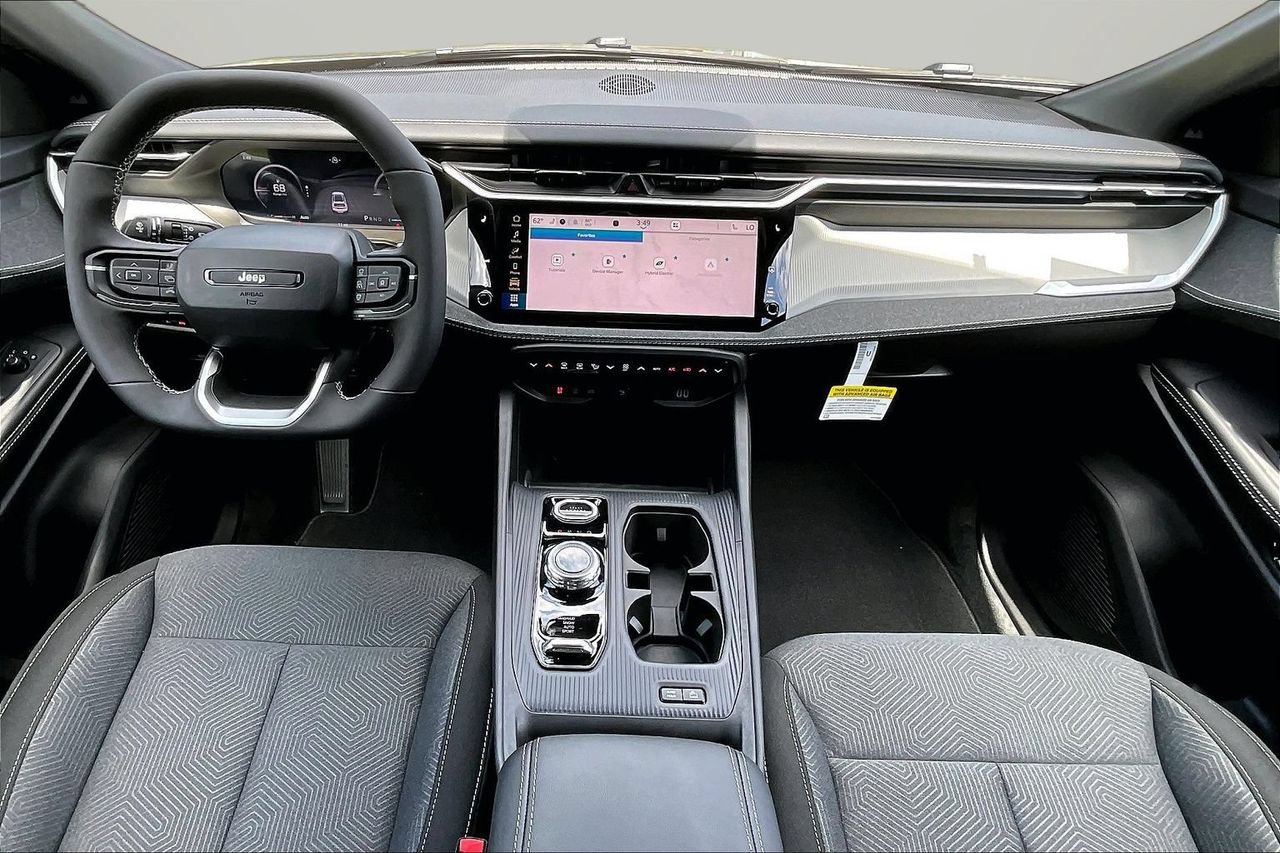 New 2026 Jeep Cherokee Laredo AWD/4WD image 9
