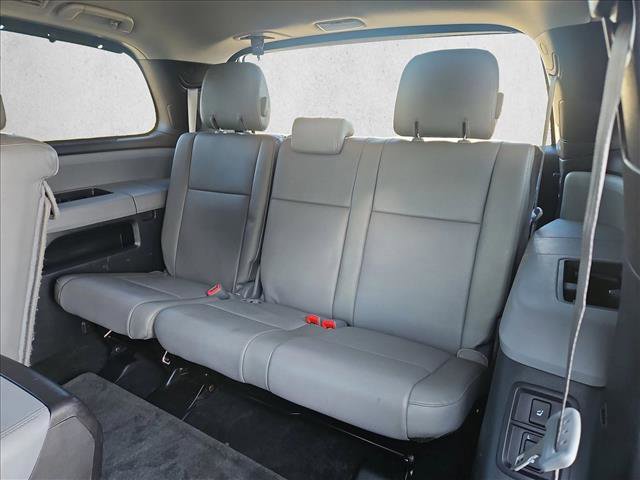 Used 2016 Toyota Sequoia Platinum image 22