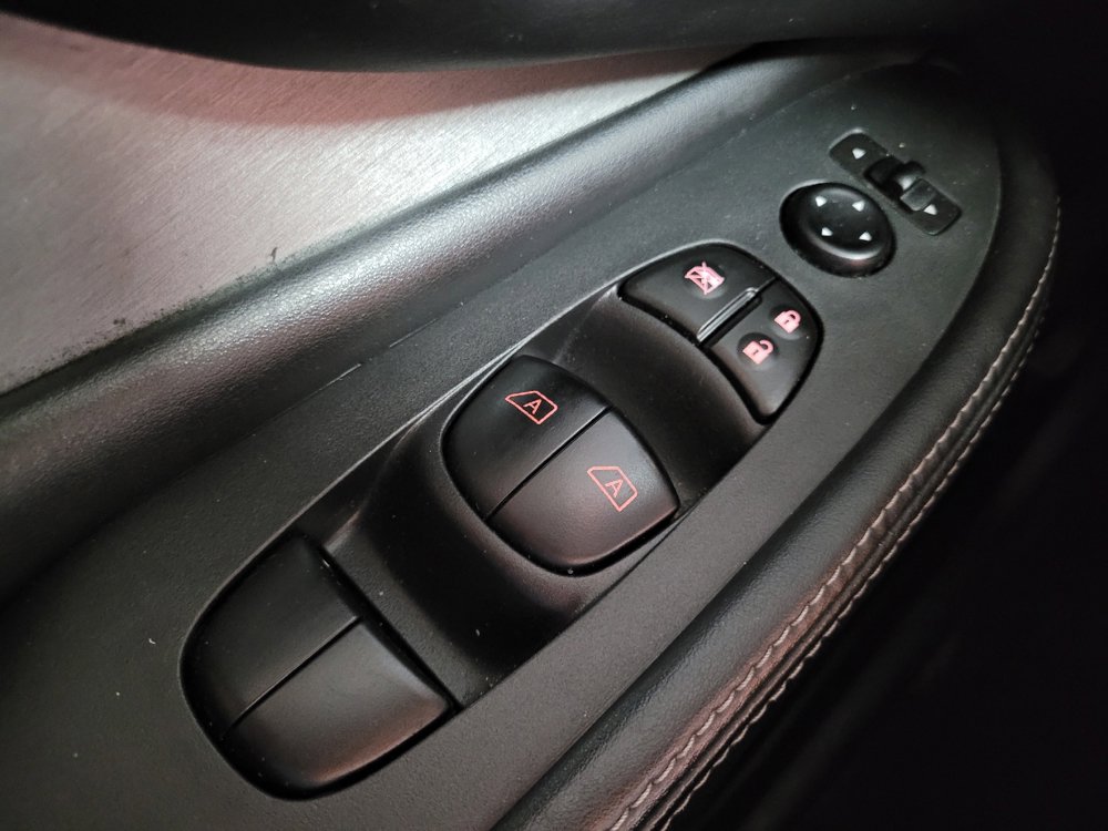 Used 2019 Nissan Murano S FWD image 27