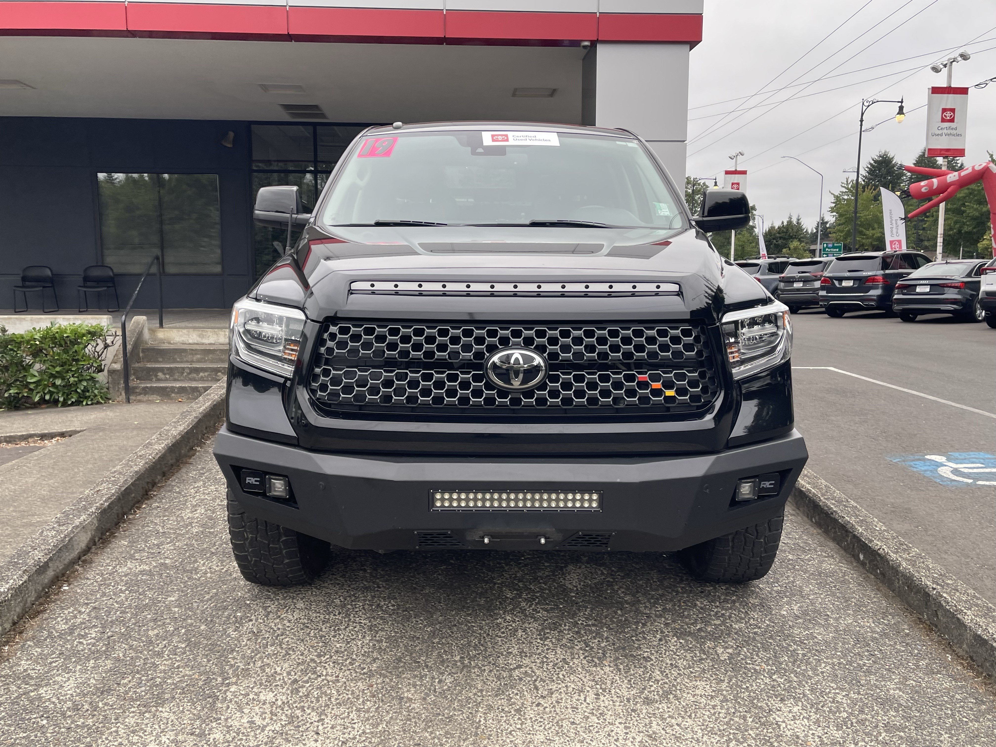 Certified 2019 Toyota Tundra Platinum AWD/4WD image 2