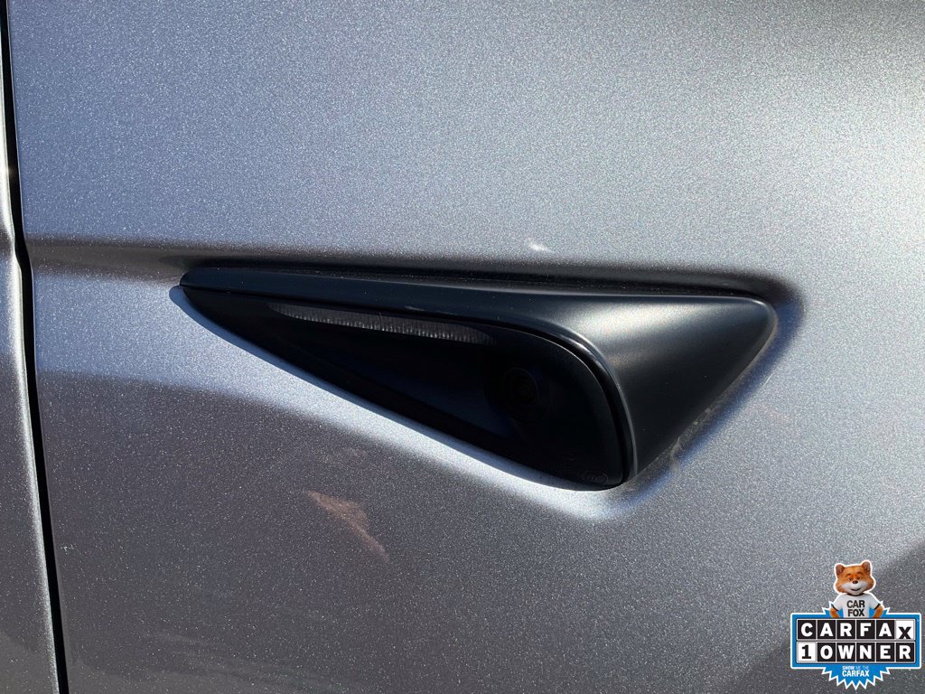 Used 2025 Tesla Model Y Performance AWD/4WD image 77