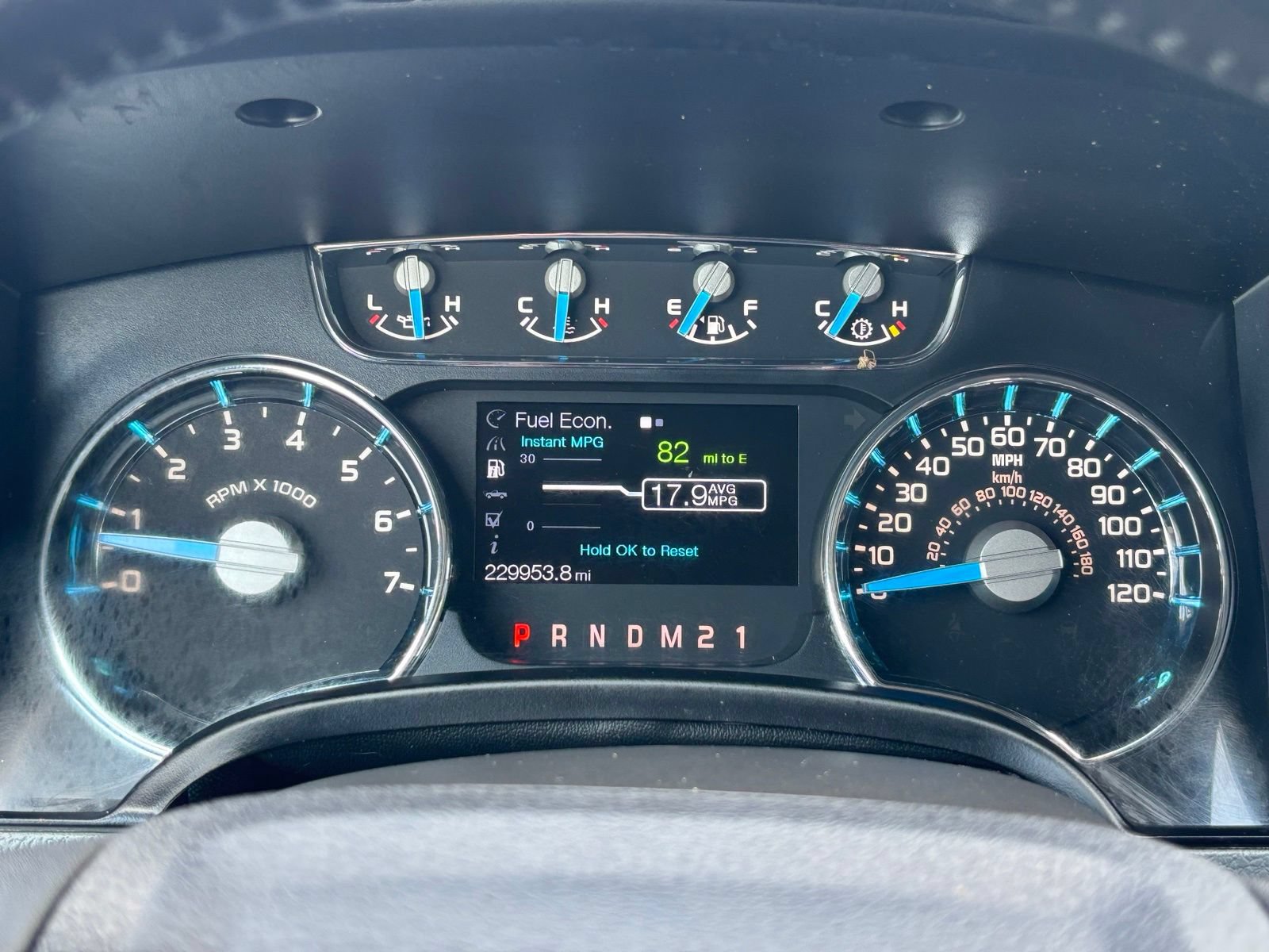 Used 2013 Ford F150 Lariat w/ Mid Equipment Group RWD image 24