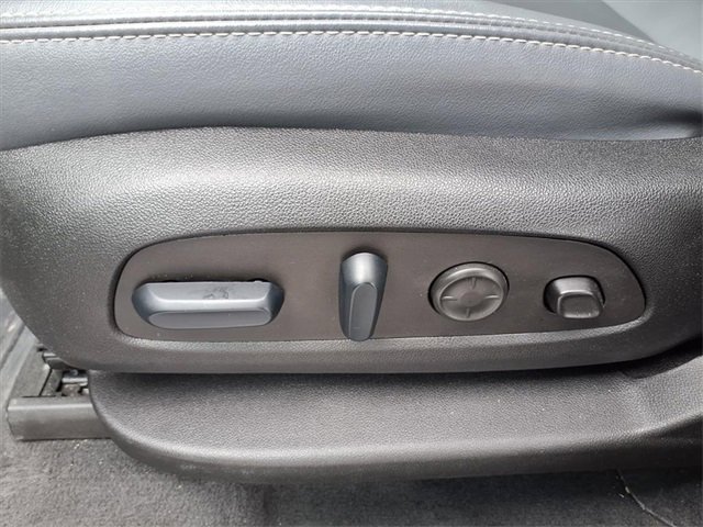 Used 2024 Buick Enclave Premium image 43