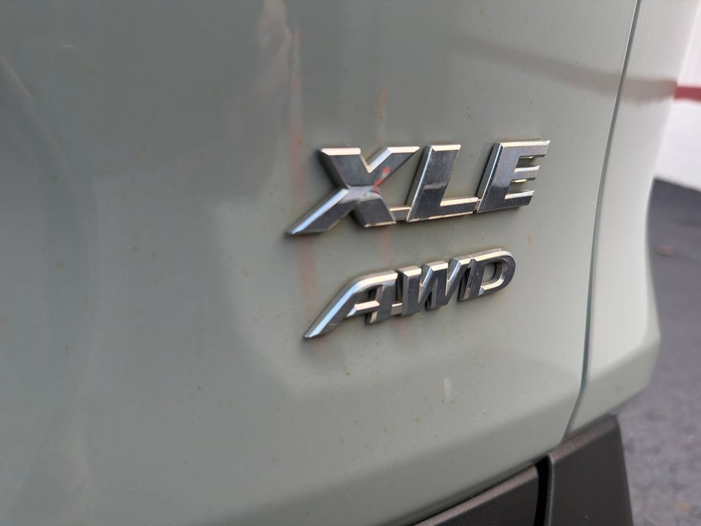 Used 2019 Toyota RAV4 XLE Premium w/ All Weather Liner Package AWD/4WD image 19