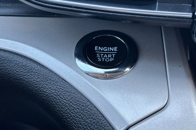 Used 2024 Ford Explorer XLT w/ Equipment Group 202A image 25