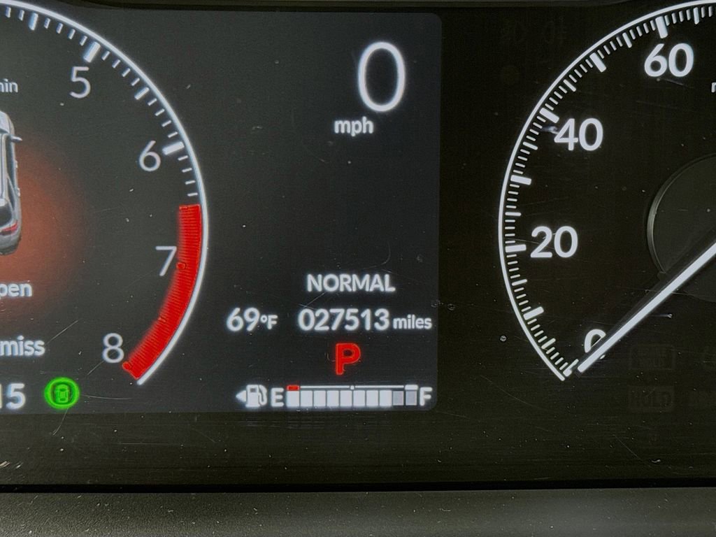 Used 2023 Honda Pilot TrailSport image 9