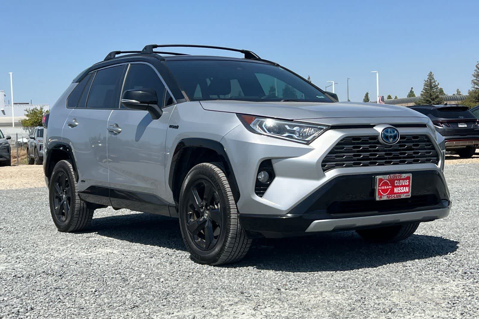 Used 2019 Toyota RAV4 XSE w/ XSE Weather Package AWD/4WD image 10