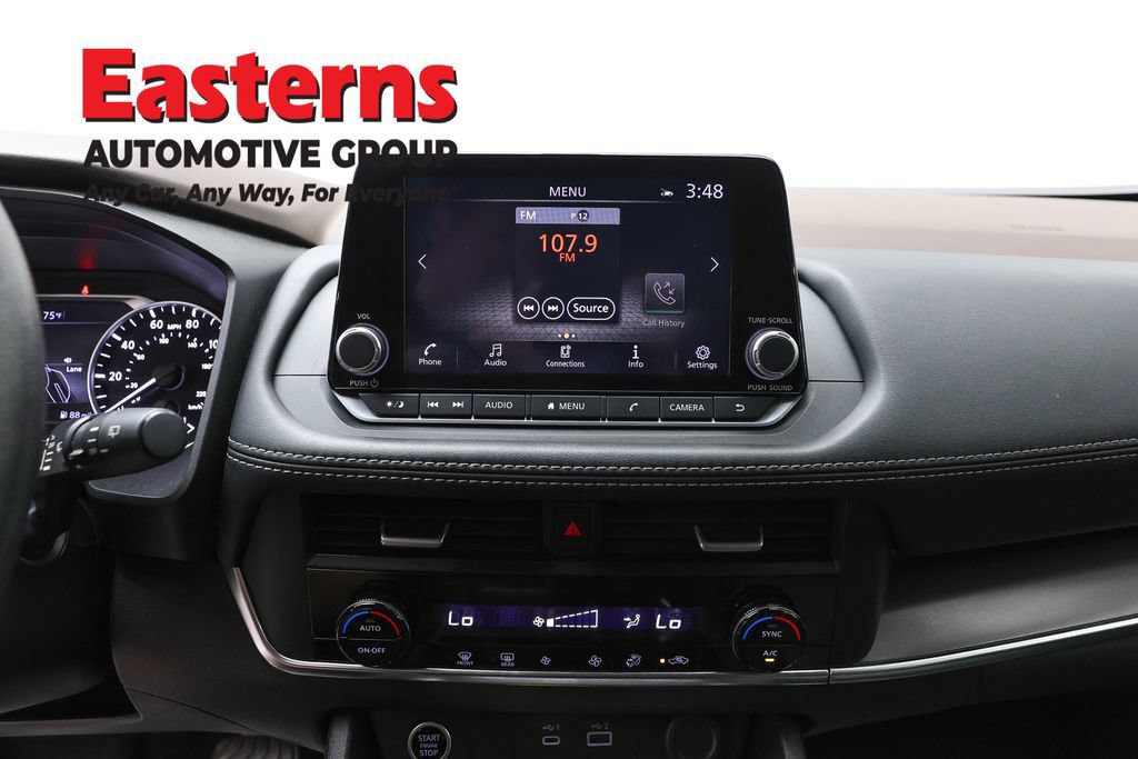 Used 2023 Nissan Rogue SV AWD/4WD image 11