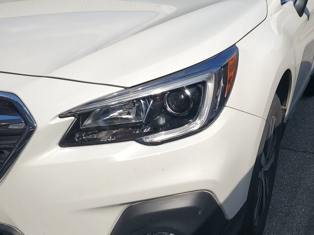 Used 2019 Subaru Outback 2.5i Limited AWD/4WD image 3