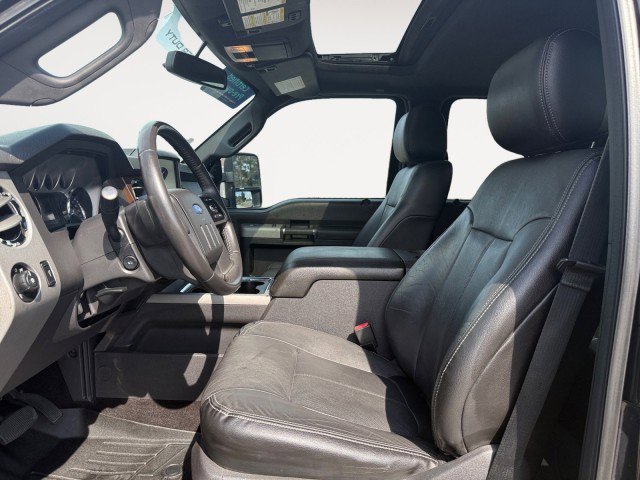 Used 2015 Ford F250 Lariat w/ Lariat Ultimate Package image 2