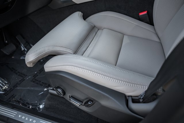 New 2026 Volvo XC90 B6 Ultra w/ Lounge Package image 32