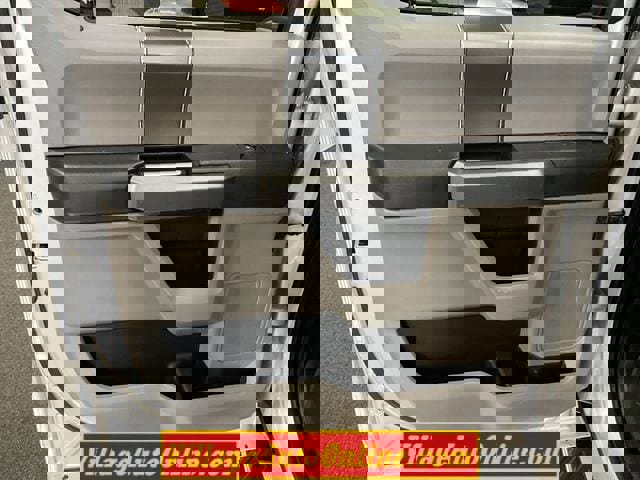 Used 2016 Ford F150 XLT w/ Equipment Group 302A Luxury image 27