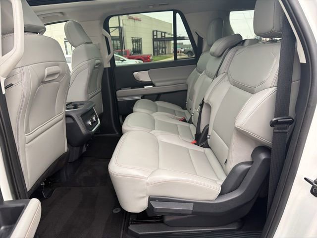 Used 2025 Ford Expedition Max Active image 22