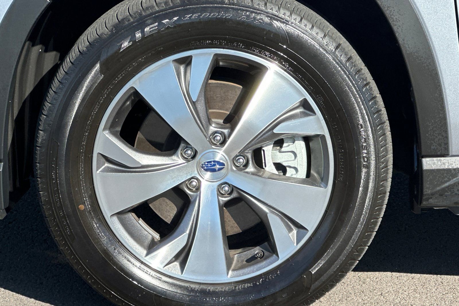 Used 2024 Subaru Ascent Premium w/ Convenience Package image 32