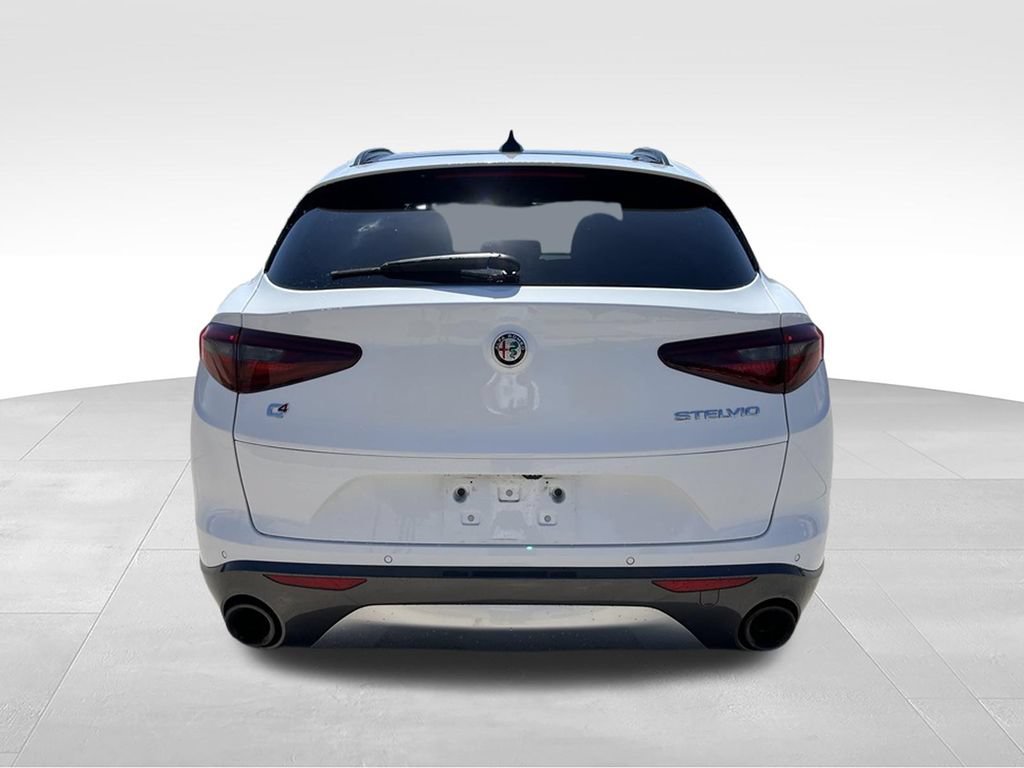 Used 2023 Alfa Romeo Stelvio Ti w/ Active Assist Plus Package AWD/4WD image 10
