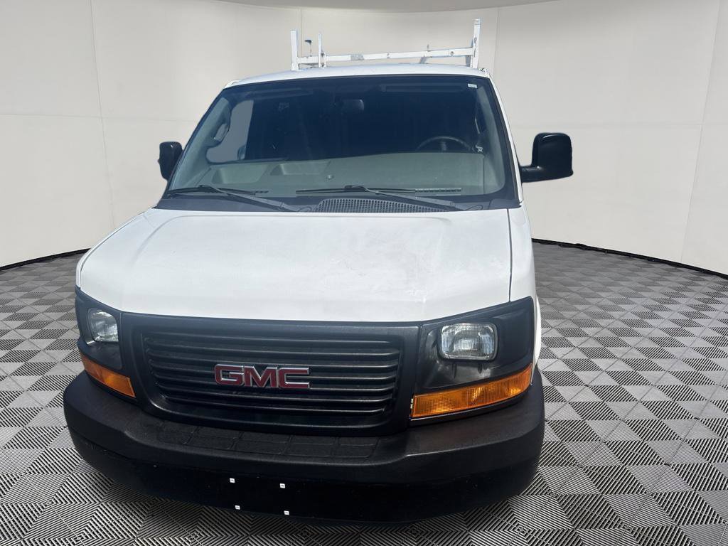 Used 2016 GMC Savana 3500 Extended RWD image 4