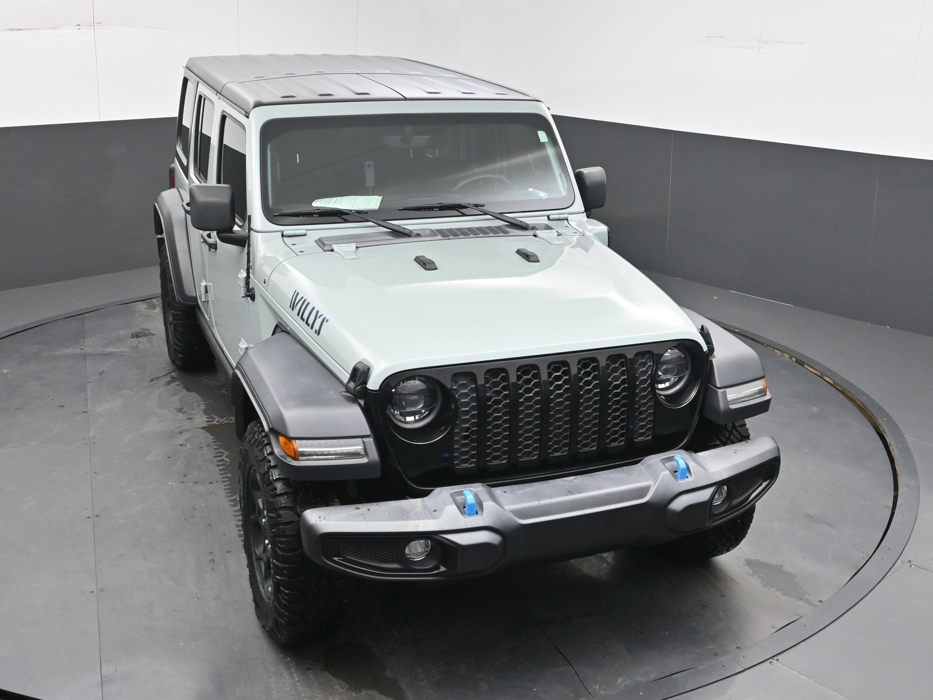 Used 2023 Jeep Wrangler Unlimited w/ 8.4" Radio Group AWD/4WD image 33