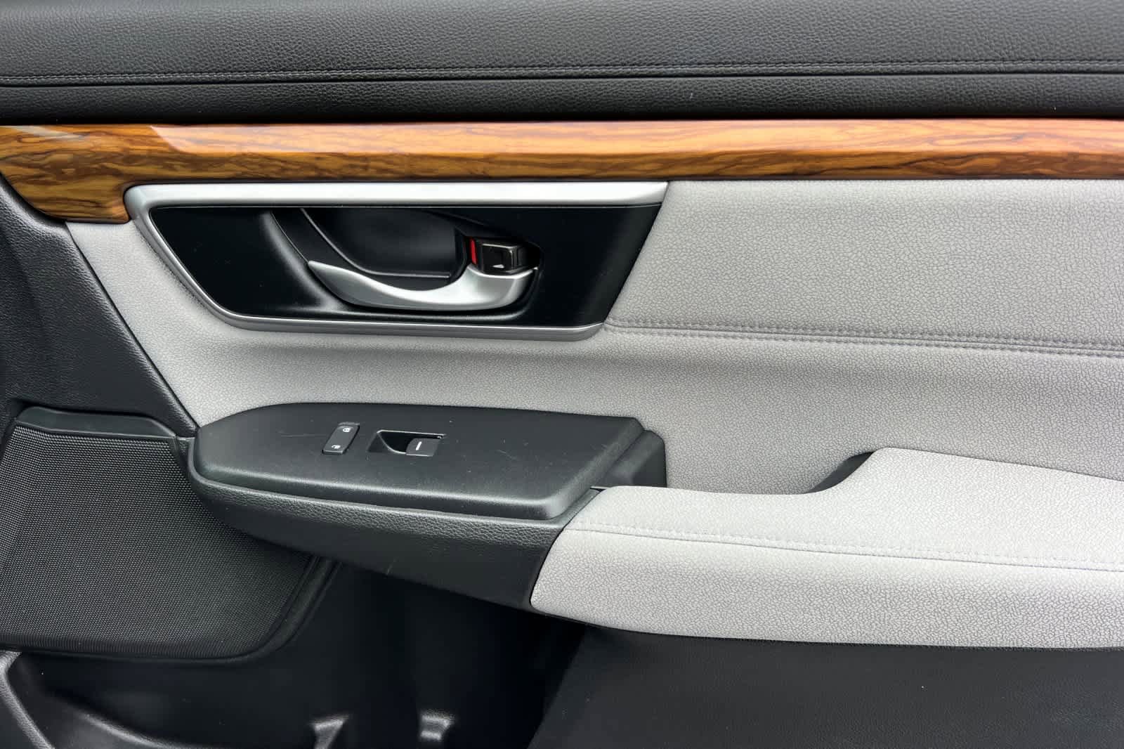 Used 2017 Honda CR-V EX image 19
