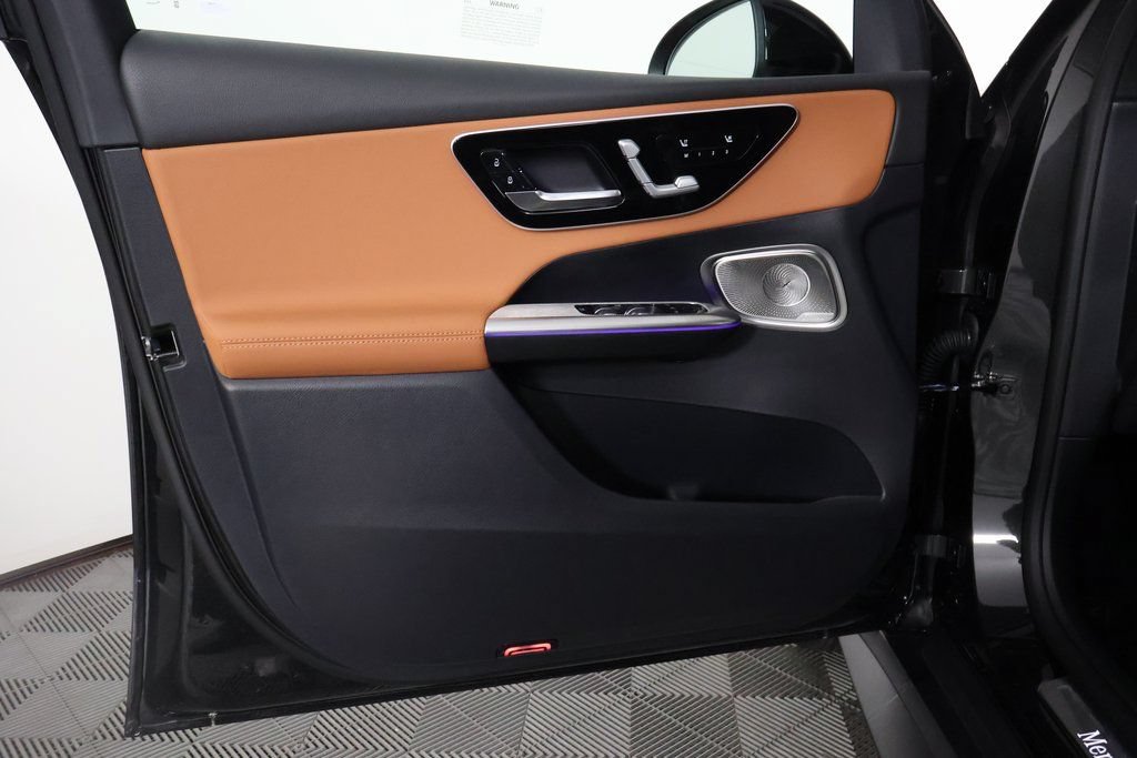 New 2027 Mercedes-Benz GLC 300 image 7