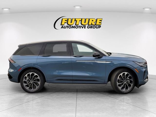 New 2026 Lincoln Nautilus Reserve image 8