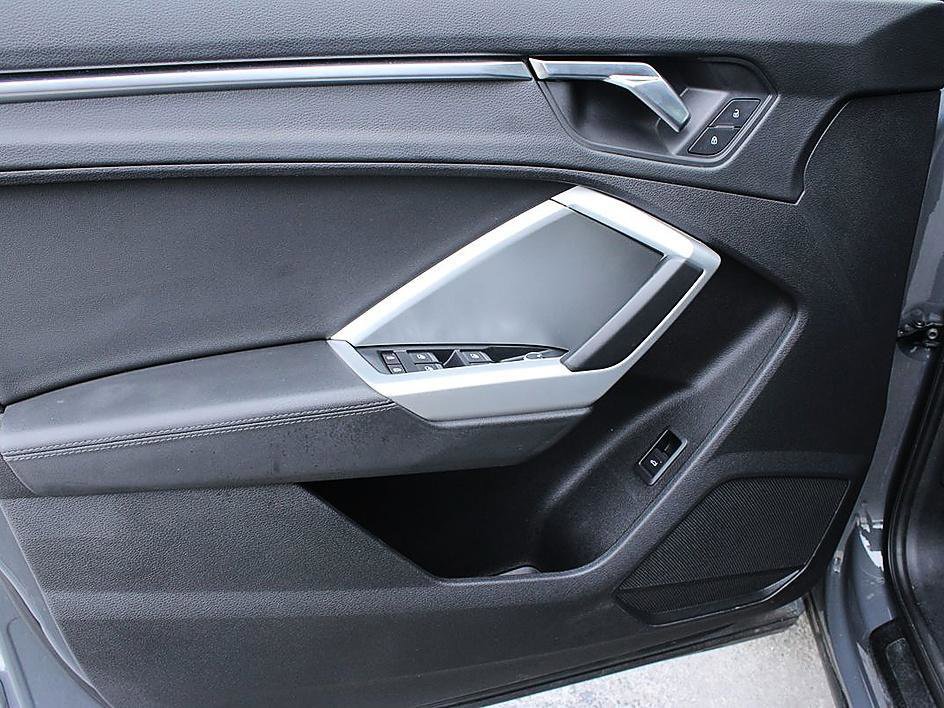 Used 2019 Audi Q3 2.0T Premium image 8