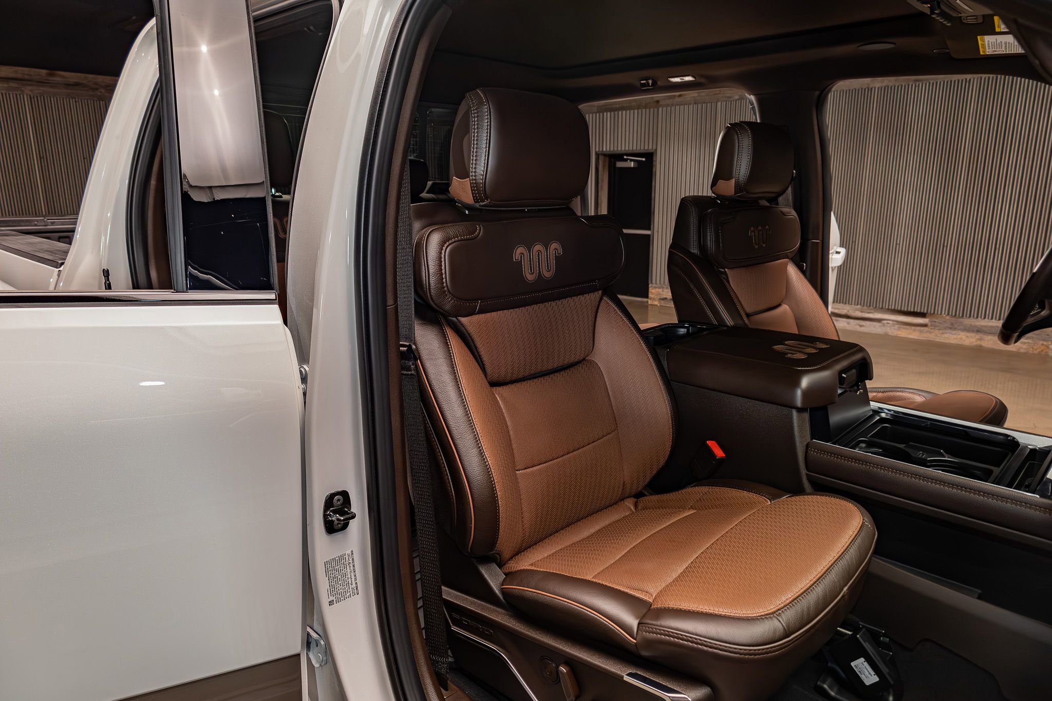 Used 2026 Ford F450 King Ranch w/ FX4 Off-Road Package AWD/4WD image 32