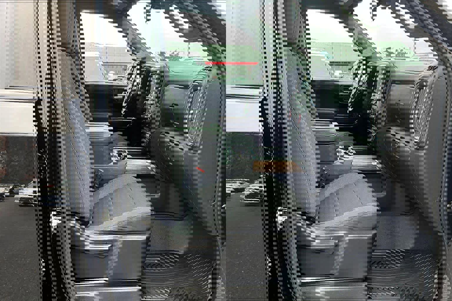 Used 2021 Chevrolet Silverado 1500 LT Trail Boss AWD/4WD image 8