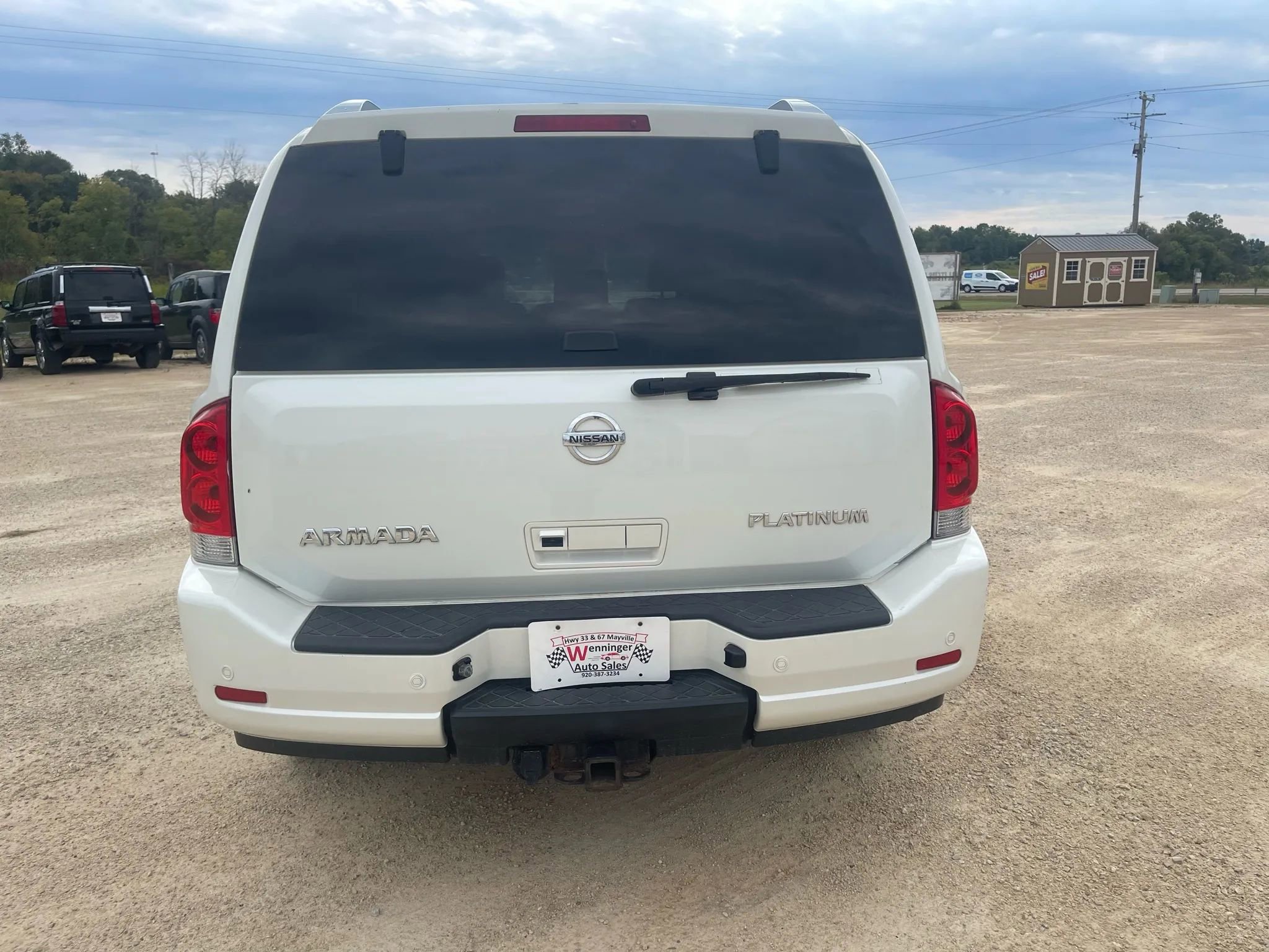 Used 2014 Nissan Armada Platinum image 3