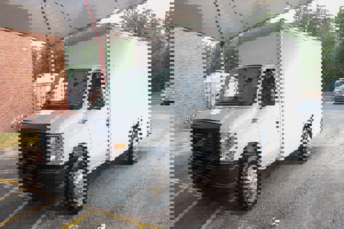 Used 2023 Ford E-350 and Econoline 350 Super Duty w/ Driver's Safety Package image 30