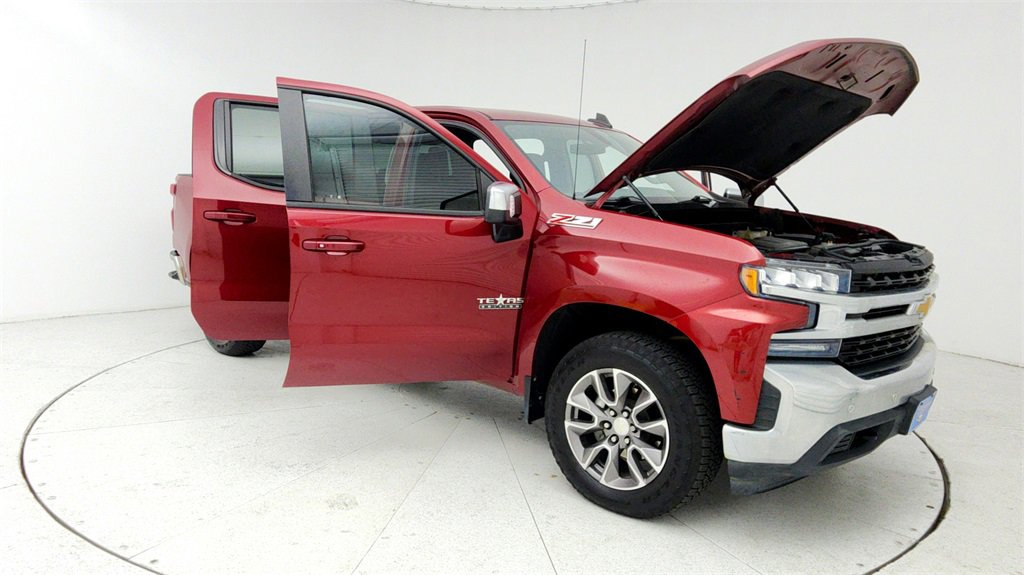 Used 2020 Chevrolet Silverado 1500 LT w/ Texas Edition image 13