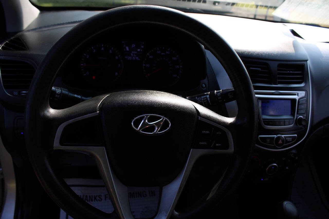 Used 2014 Hyundai Accent GS image 17
