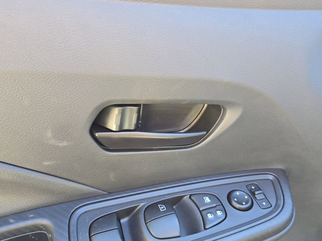 New 2025 Nissan Versa S w/ Trunk Package FWD image 17