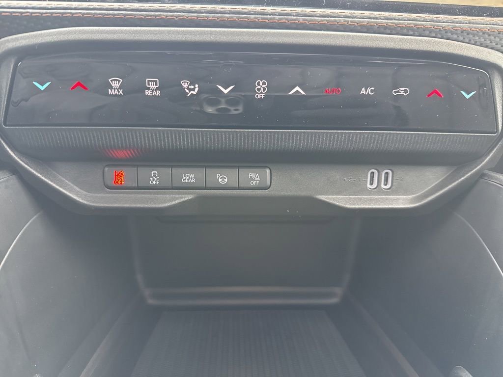 New 2026 Jeep Cherokee Overland w/ Advanced Pro Tech Group image 21