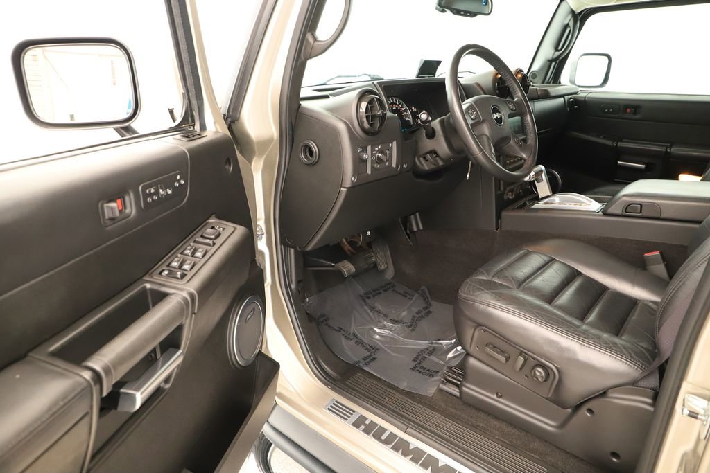 Used 2005 HUMMER H2 w/ Preferred Equipment Group image 14