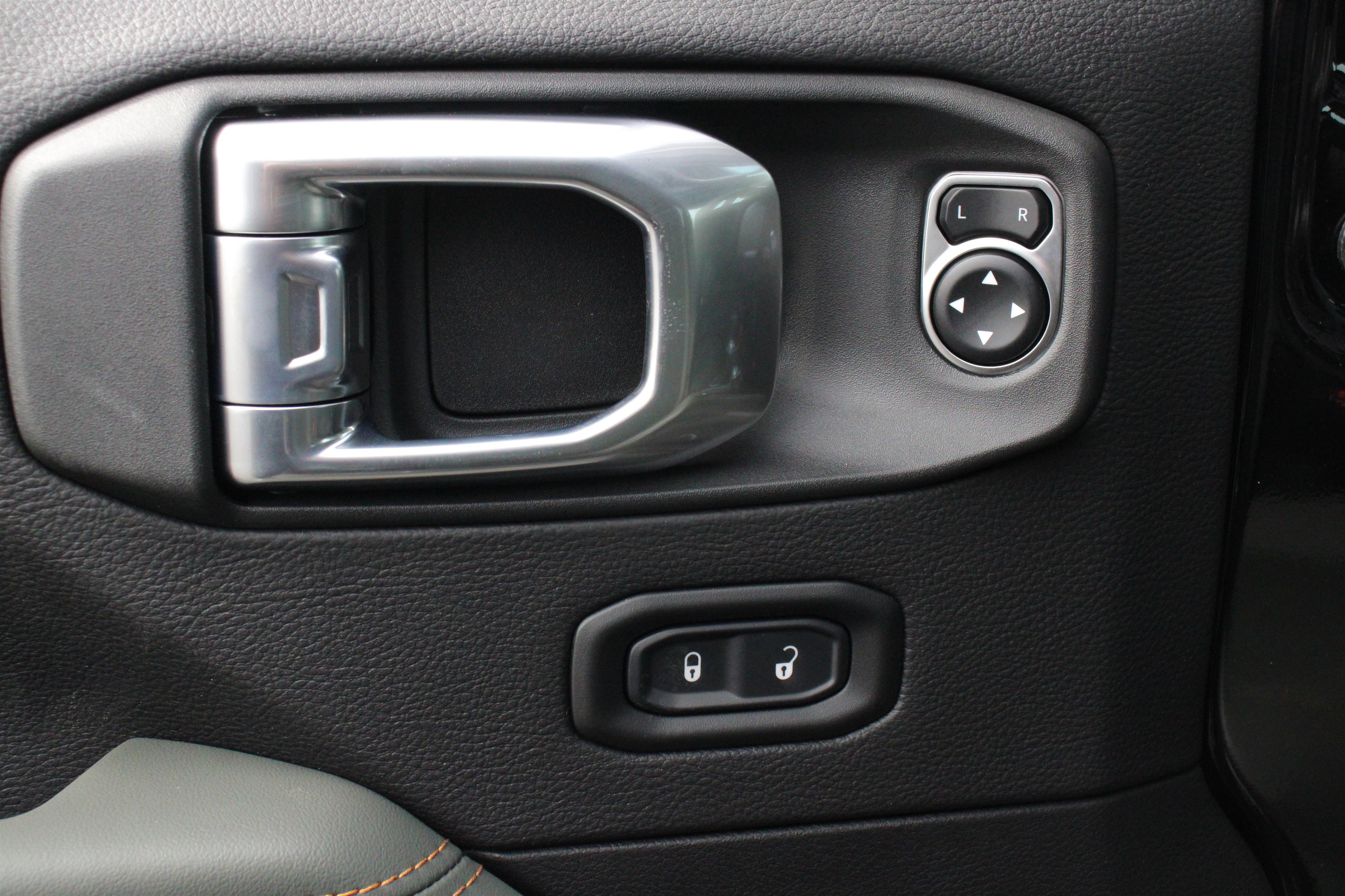 New 2026 Jeep Gladiator Mojave image 7