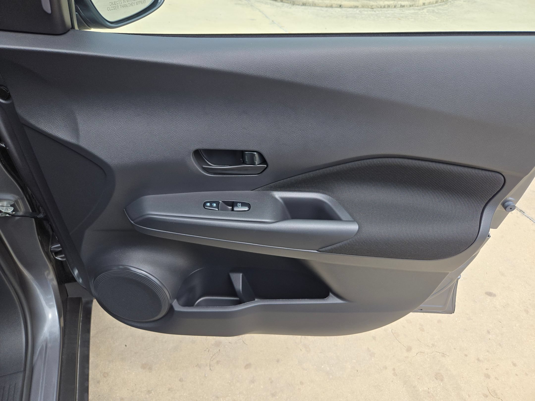 Certified 2025 Nissan Kicks Play S FWD image 28